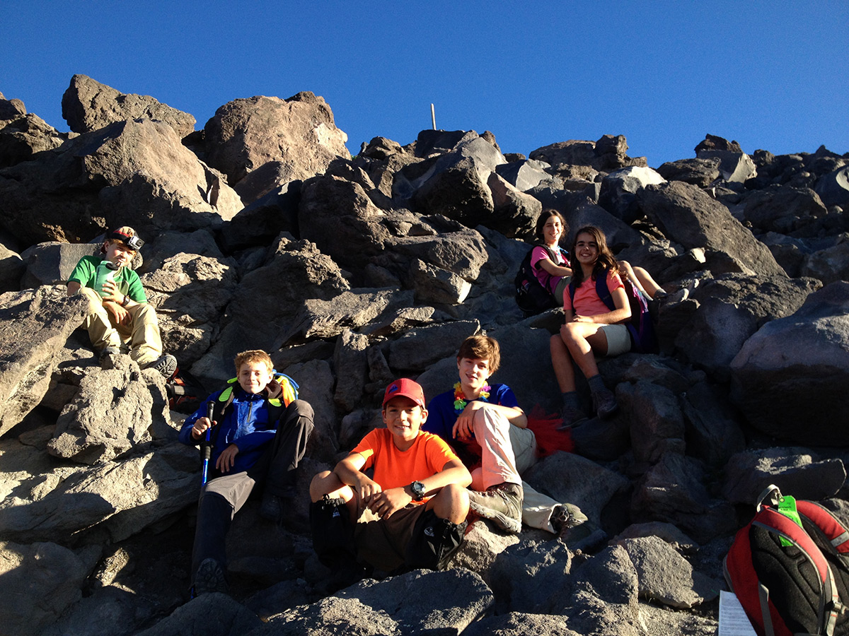 teenagers hiking mt st helens